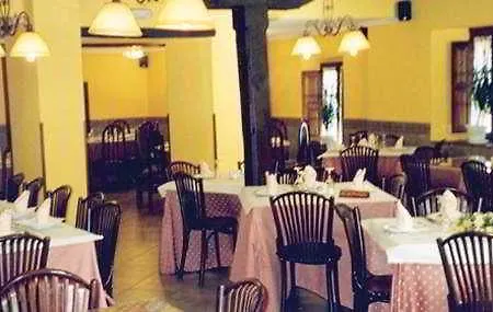 Alda Puerto Calderon 酒店 2*