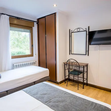 Alda Puerto Calderon 2*