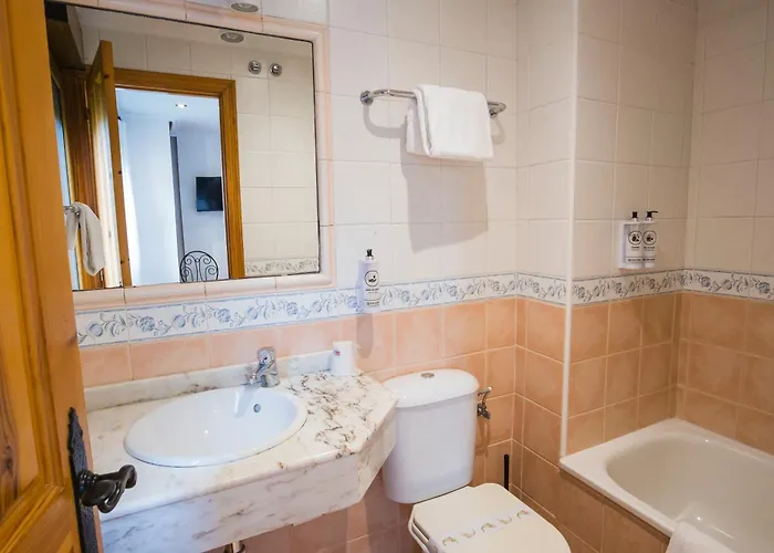 Alda Puerto Calderon Hotel