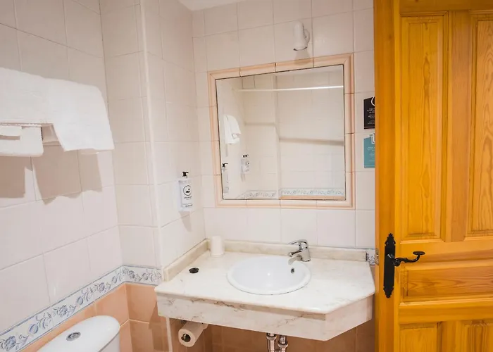 Alda Puerto Calderon Hotel 2*